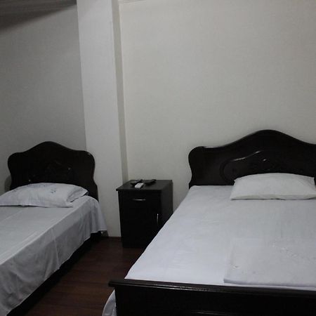 Hotel Peria Batumi Rum bild