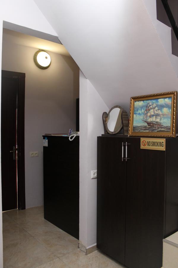 Hotel Peria Batumi Exteriör bild